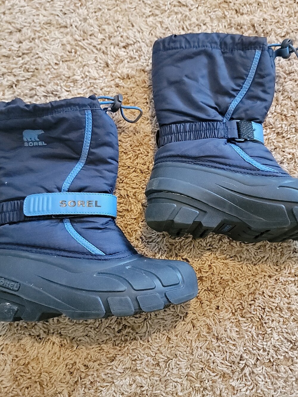 Sorel Light and Dark Blue Kids/Youth Navy Flurry Snow Boots. Size US 3